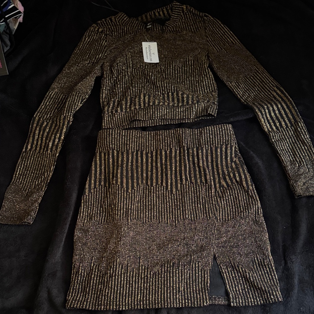 Windsor Black and Gold Metallic Two-Piece Dress Set